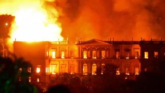 photo of National museum of Brazil on fire in 2018